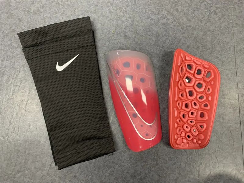 Футбольні щитки Nike Mercurial Lite 509-L фото